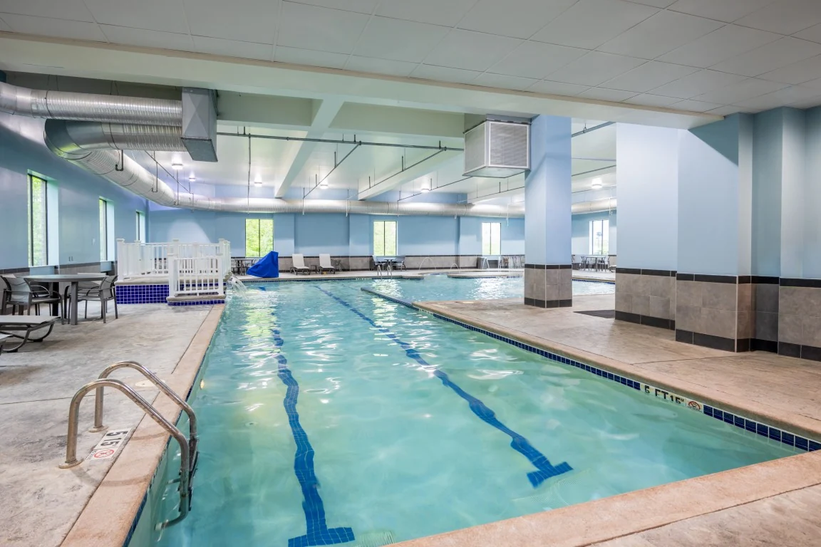 holiday-inn-and-suites-columbus-polaris_2